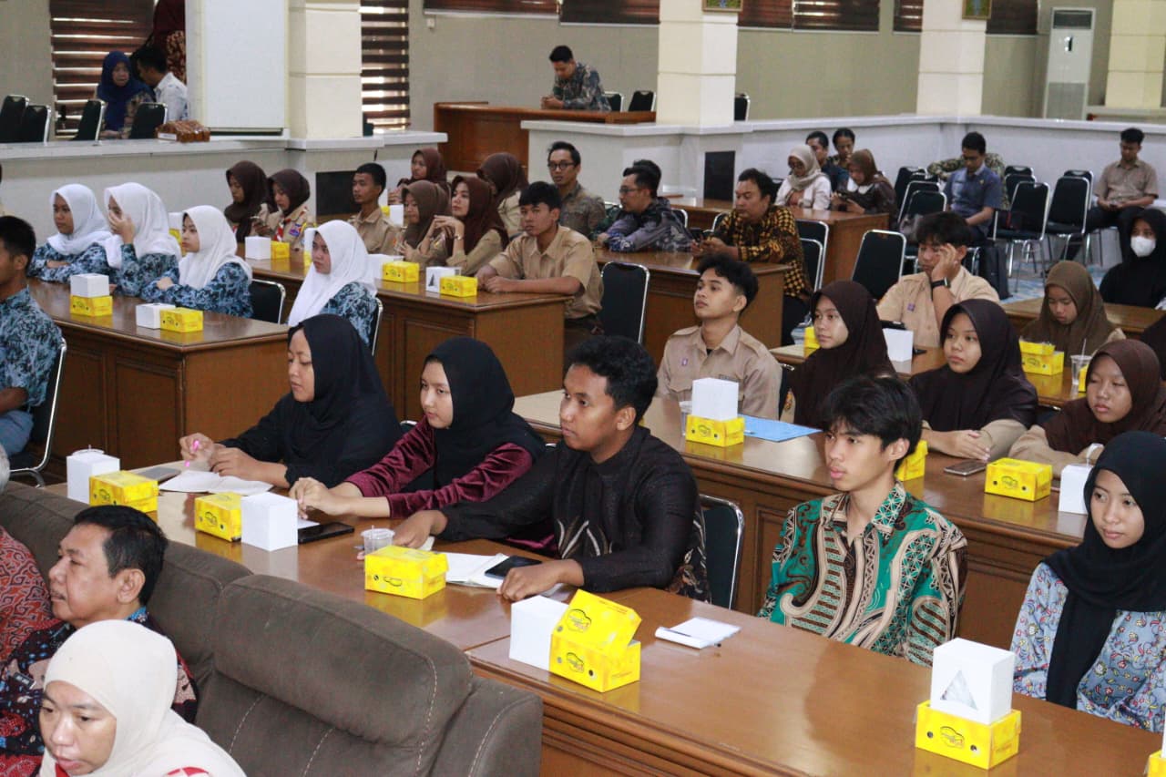 Pendidikan Politik Bagi Pelajar, Tumbuhkan Generasi Kritis dan Berintegritas